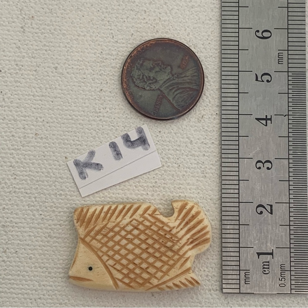 Vintage Fish Bone Bead Native American Style Hand Carved Fetish Animal Mini 1.3" - Picture 10 of 11